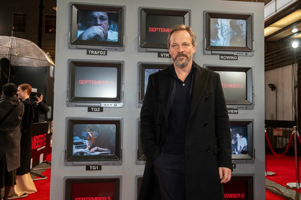 Peter Sarsgaard spiller sjefen for ABC Sportsreporterne, som gikk fra dekke sport til terror. Her på premiere for «September 5» i London.(Thomas Krych/AP) Peter Sarsgaard spiller sjefen for ABC Sportsreporterne, som gikk fra dekke sport til terror. Her på premiere for «September 5» i London.