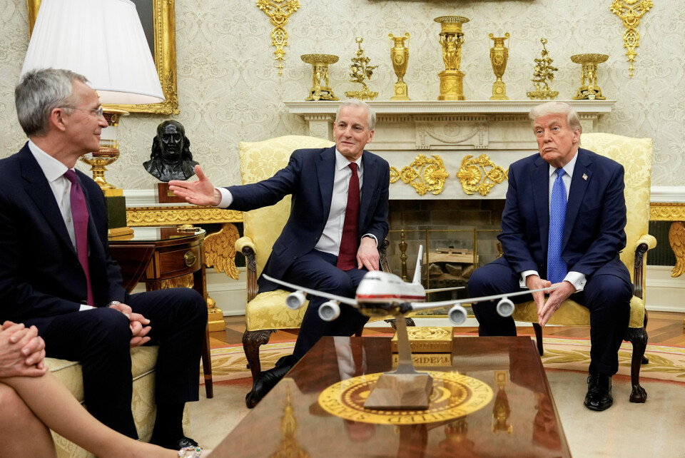 Statsminister Jonas Gahr Støre og finansminister Jens Stoltenberg i Det ovale kontor sammen med USAs president Donald Trump. Statsminister Jonas Gahr Støre og finansminister Jens Stoltenberg i Det ovale kontor sammen med USAs president Donald Trump.Foto: Cornelius Poppe / NTB