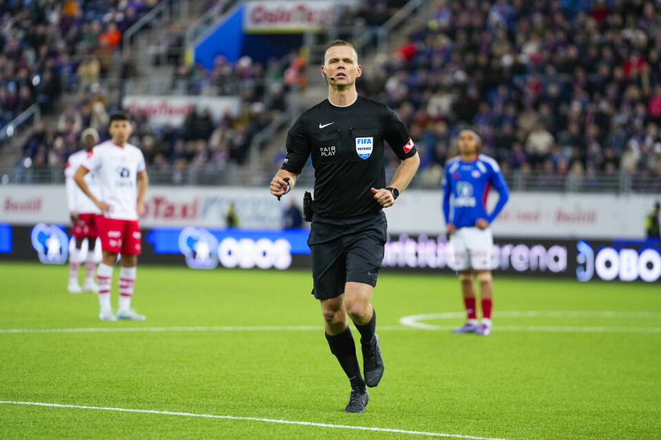 Vålerenga har satt i gang med et prosjekt for å hjelpe dommerstanden i Norge. Vålerenga har satt i gang med et prosjekt for å hjelpe dommerstanden i Norge. Foto: Beate Oma Dahle / NTB