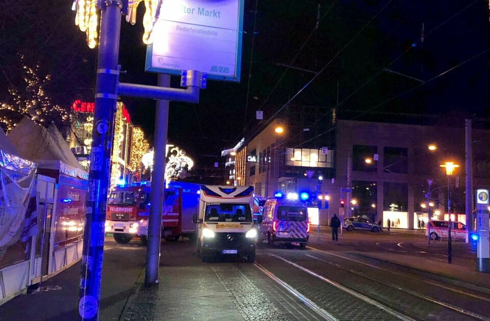 Bilføreren er pågrepet etter hendelsen ved et julemarked i Magdeburg fredag kveld.(Dörthe Hein/AP) Bilføreren er pågrepet etter hendelsen ved et julemarked i Magdeburg fredag kveld.