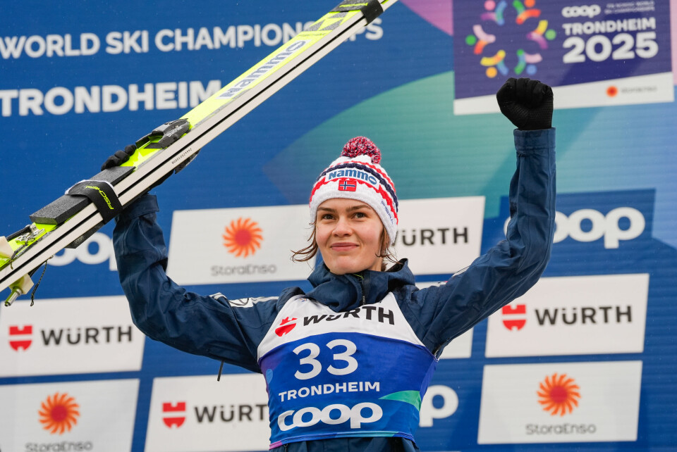 Anna Odine Strøm sikret bronse etter normalbakke-konkurransen for kvinner under VM Trondheim i Granåsen Anna Odine Strøm sikret bronse etter normalbakke-konkurransen for kvinner under VM Trondheim i Granåsen