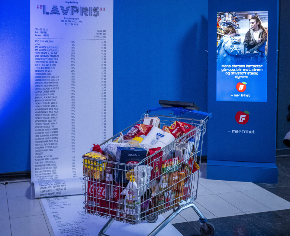 Fremskrittspartiet er blant dem som vil halvere matmomsen. Kutt i momsen kan redusere matvareprisene, men tiltaket er både dyrt og lite treffsikkert, skriver Morgan Alangeh. Fremskrittspartiet er blant dem som vil halvere matmomsen. Kutt i momsen kan redusere matvareprisene, men tiltaket er både dyrt og lite treffsikkert, skriver Morgan Alangeh.