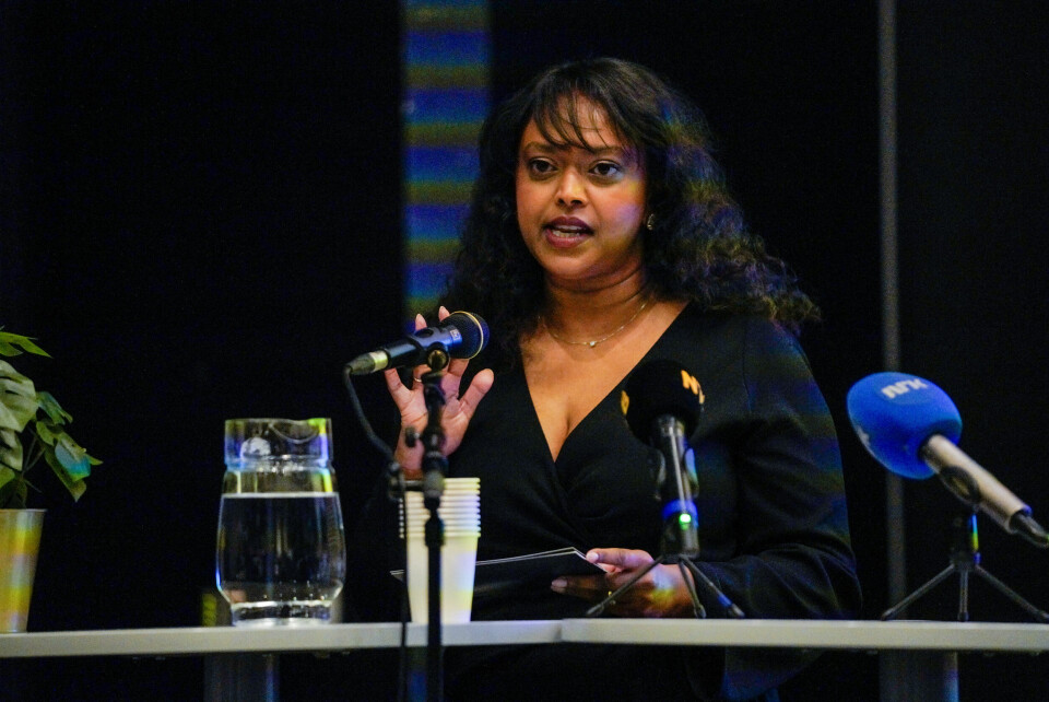 Alle de rødgrønne partiene er enige om en gjennomgang og styrking av den offentlige tannhelsetjenesten, sier Arbeiderpartiets tannhelsepolitiske talsperson Kamzy Gunaratnam. Alle de rødgrønne partiene er enige om en gjennomgang og styrking av den offentlige tannhelsetjenesten, sier Arbeiderpartiets tannhelsepolitiske talsperson Kamzy Gunaratnam. Foto: Gorm Kallestad / NTB
