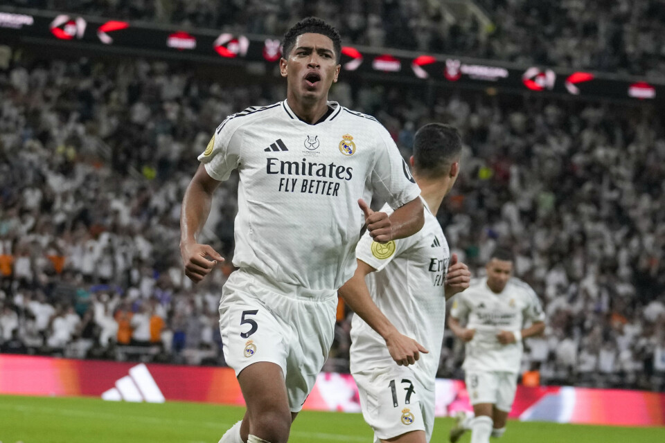 Jude Bellingham jubler etter å ha scoret for Real Madrid i den spanske supercupen. Jude Bellingham jubler etter å ha scoret for Real Madrid i den spanske supercupen. Foto: Altaf Qadri / AP / NTB