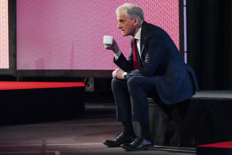 Ap-leder Jonas Gahr Støre vil ikke ta EU-debatten nå. Det stopper ikke Oslo Ap fra å legge opp til heftig EU-kamp på landsmøtet. Det vil ende med en tap-tap-situasjon, skriver Odd E. Rambøl. Nordmenn ligger i verdenstoppen når det gjelder kaffedrikking, men klimaendringer rammer kaffedyrkingen hardt, produksjonen vil falle og prisen stiger. Her nyter statsminister Jonas Gahr Støre en kopp. Foto: Ole Berg-Rusten / NTB