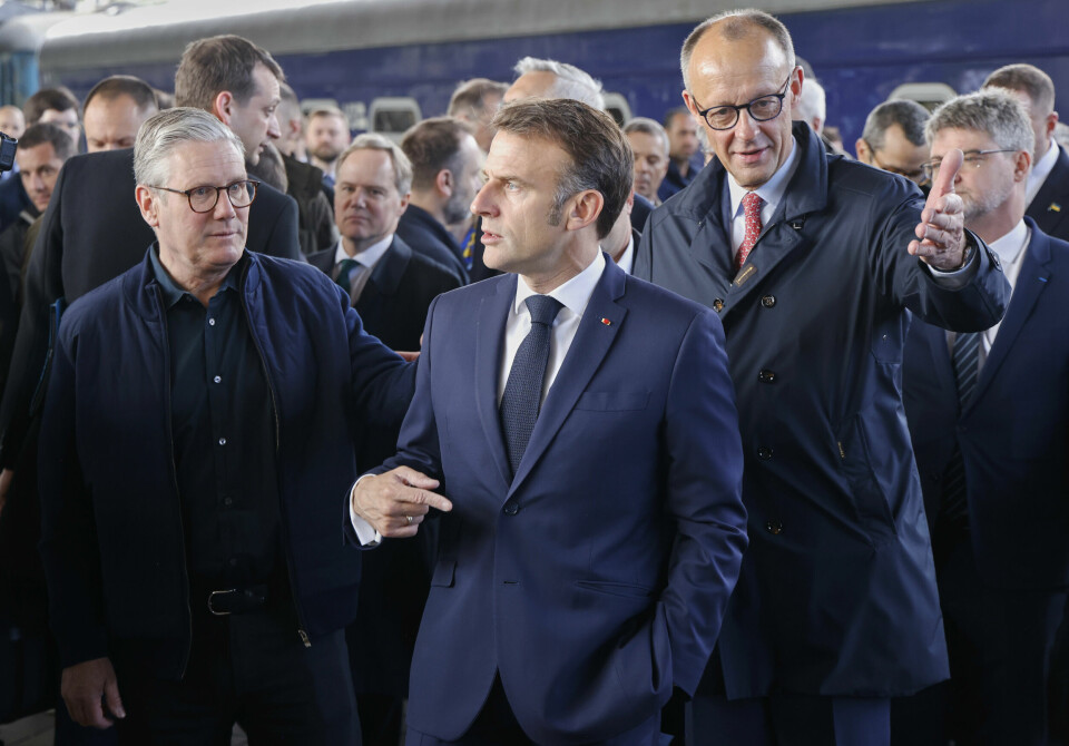 Frankrikes president Emmanuel Macron, Storbritannias statsminister Keir Starmer (t.v.) og Tysklands forbundskansler Friedrich Merz i Ukrainas hovedstad Kyiv i helgen. Frankrikes president Emmanuel Macron, Storbritannias statsminister Keir Starmer (t.v.) og Tysklands forbundskansler Friedrich Merz i Ukrainas hovedstad Kyiv i helgen. Foto: Ludovic Marin / Pool / AP / NTB