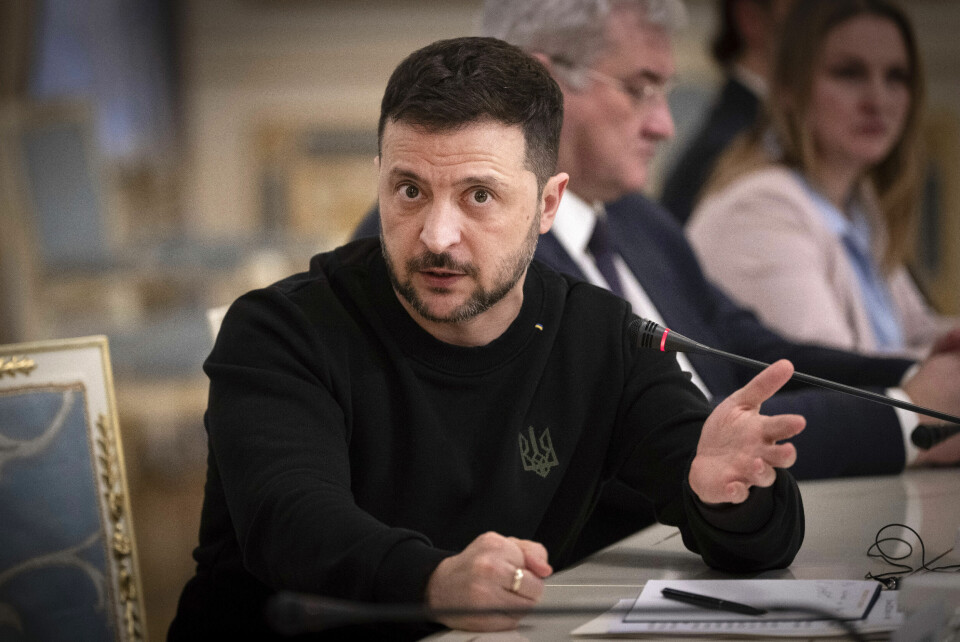 Ukrainas president Volodymyr Zelenskyj sier han har snakket med USAs avtroppende president Joe Biden og takket ham for amerikansk støtte. Ukrainas president Volodymyr Zelenskyj sier han har snakket med USAs avtroppende president Joe Biden og takket ham for amerikansk støtte. Foto: Jefrem Lukatskyj / AP / NTB