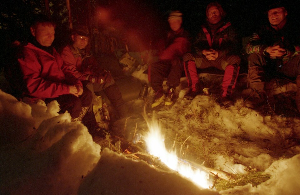 Det var ekte uteliggerliv i Trondheim i 1997. Atrikkelforfatteren nummer to fra venstre.(Vidar Ruud) Det var ekte uteliggerliv i Trondheim i 1997. Atrikkelforfatteren nummer to fra venstre.