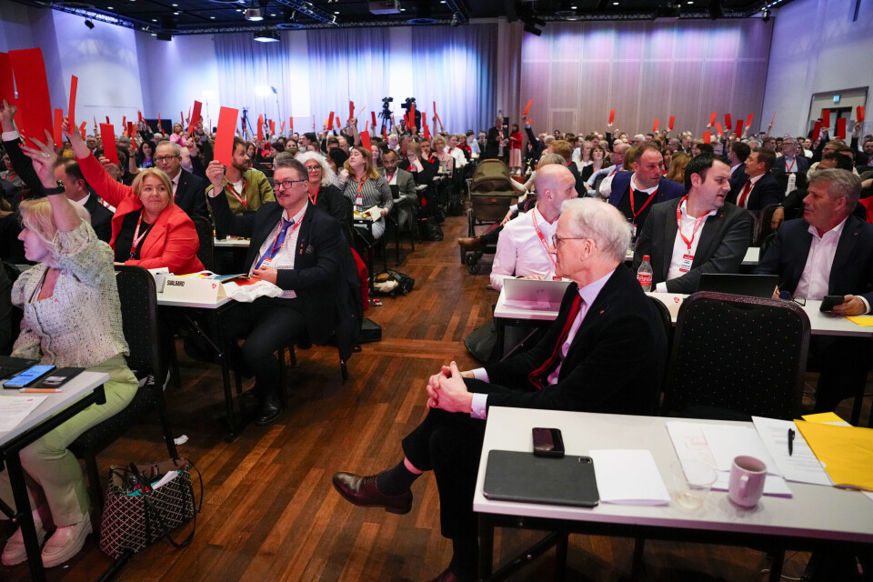 Aps 70. ordinære landsmøte er over. Her voteres det over fast bevæpning av politiet. Jonas Gahr Støre