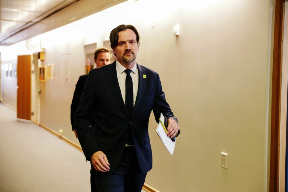KrF-leder Dag-Inge Ulstein på vei inn til et tidligere møte i Stortinget.(Amanda Pedersen Giske/NTB) Dag Inge Ulstein