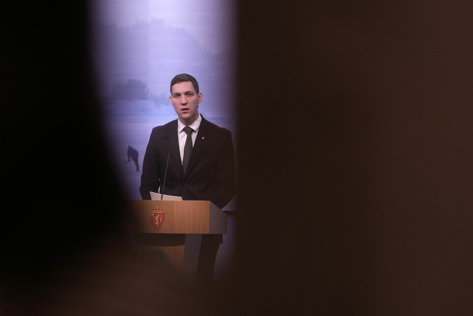 Klima- og miljøminister Andreas Bjelland Eriksen varslet skjerpede klimamøter på Arbeiderpartiets landsmøte torsdag. Klima- og miljøminister Andreas Bjelland Eriksen varslet skjerpede klimamøter på Arbeiderpartiets landsmøte torsdag. Arkivfoto: Javad Parsa / NTB
