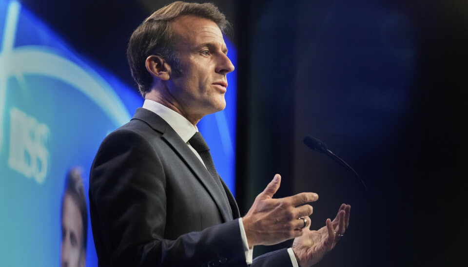 Frankrikes president Emmanuel Macron fører et korstog mot den jødiske staten, hevder den israelske regjeringen.