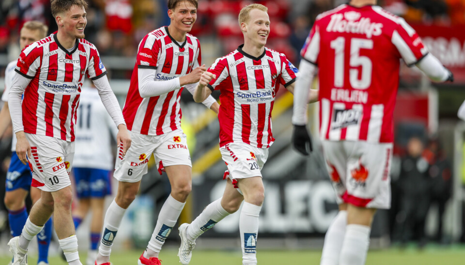 Tromsøs David Edvardsson feirer sin 1-0 scoring under eliteseriekampen i fotball mellom Tromsø og Vålerenga på Romssa Arena