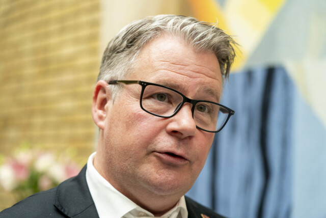 Per-Willy Amundsen mener det var tull å likestille privat og offentlig pensjon i 2018. Frps Per-Willy Amundsen trakk seg i helgen etter et Facebook-innlegg som skapte mye omtale.
