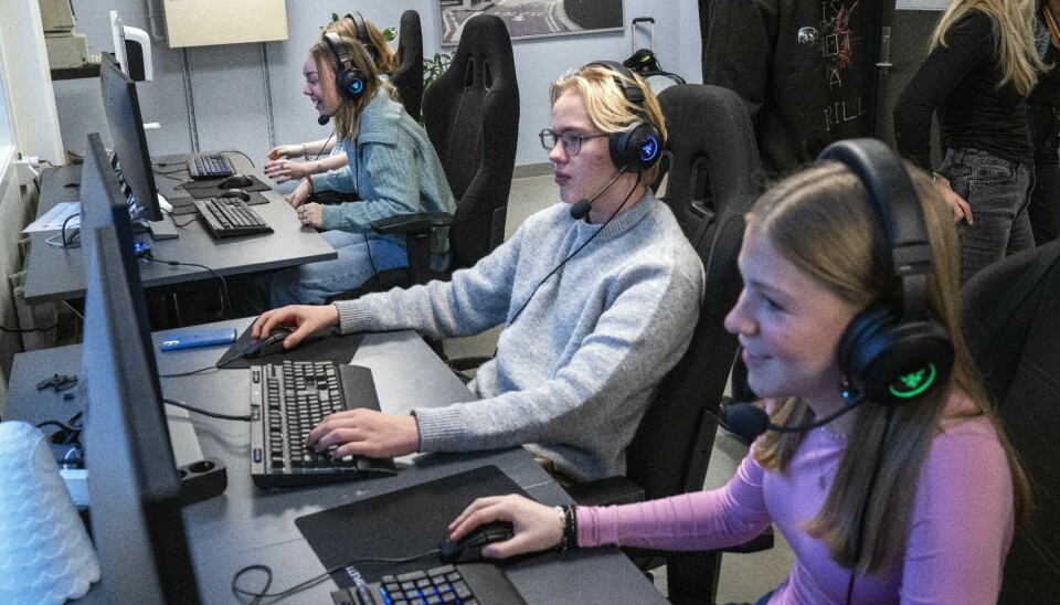 Det handler både om teknologiforståelse, vurderingsevne og evnen til å bruke digitale verktøy på en måte som ivaretar elevenes personvern, læring og kritiske tenkning, skriver innleggsforfatterne. Illustrasjonsbilde.