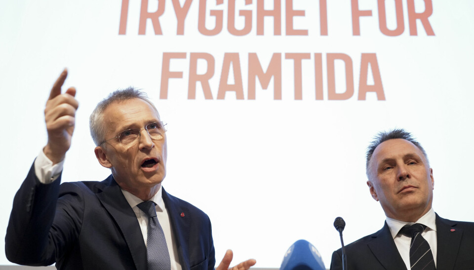 Å finansiere et nytt prosentmål i Nato blir krevende, sier forsvarsminister Tore O. Sandvik (Ap). Her sammen med finansminister Jens Stoltenberg (Ap).