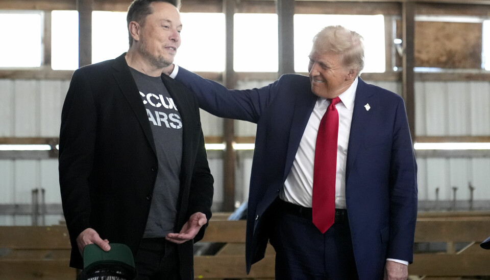 Donald Trump og Elon Musk i lykkeligere dager. Presidenten viste fredag ingen tegn til å begrave stridsøksen.