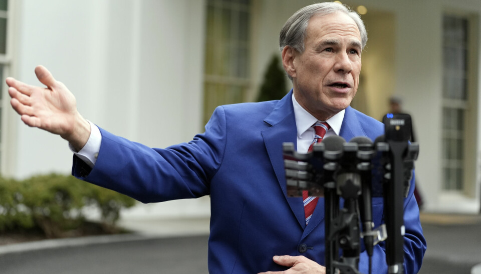 Texas-guvernør Greg Abbott setter inn nasjonalgarden for å håndtere demonstrasjoner mot Trump-administrasjonens innvandringspolitikk. Foro: Alex Brandon / AP / NTB