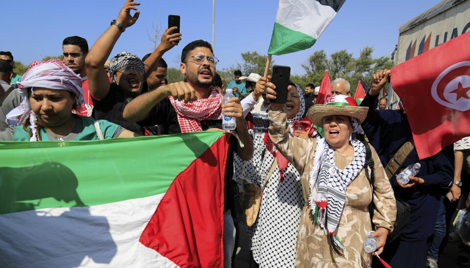 En kolonne med minst 1500 deltakere har lagt ut fra Tunisia med kurs for Rafah-grenseovergangen mellom Egypt og Gazastripen. Tirsdag var flere av dem ankommet Zawiya nordvest i Libya.