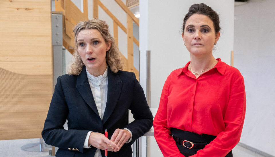 Digitaliseringsminister Karianne Tung og kunnskapsminister Kari Nessa Nordtun prøver å stramme skruen i skjermpolitikken, skriver Gabriel Trampe. Digitaliseringsminister Karianne Tung og kunnskapsminister Kari Nessa Nordtun prøver å stramme skruen i skjermpolitikken, skriver Gabriel Trampe.