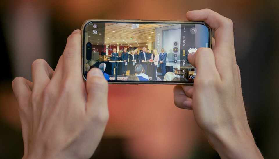 Statsminister Jonas Gahr Støre (Ap) og forsknings- og høyere utdanningsminister Sigrun Aasland (Ap) delte ut KI-milliarden ved Universitetsbiblioteket på Universitetet i Oslo denne uka. Statsminister Jonas Gahr Støre (Ap) og forsknings- og høyere utdanningsminister Sigrun Aasland (Ap) delte ut KI-milliarden ved Universitetsbiblioteket på Universitetet i Oslo denne uka.