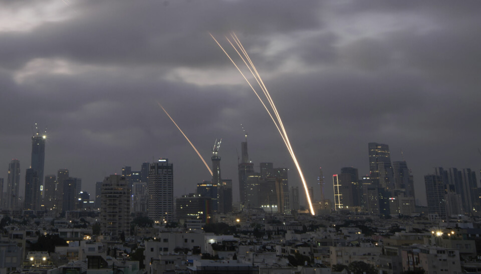 Rakettskjoldet Iron Dome skjøt ned iranske raketter over Tel Aviv natt til lørdag.