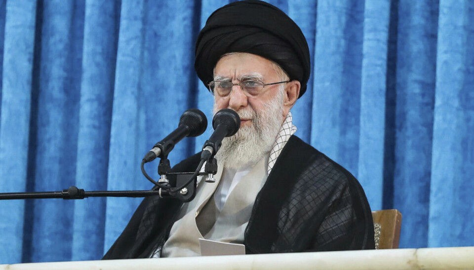 Trump sier at de vet hvor Khamenei gjemmer seg, men at han er trygg «for nå».