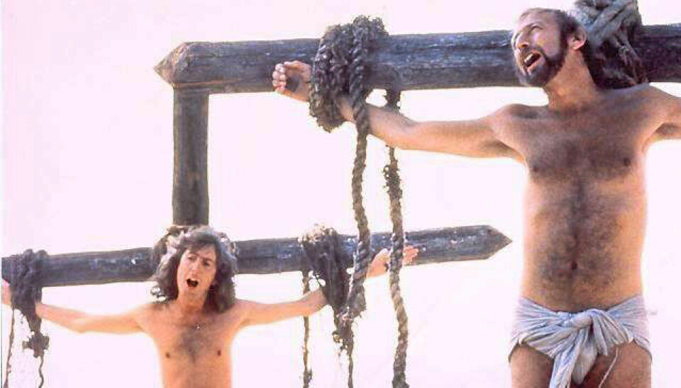 Energidebatten i Norge minner om Monthy Python-filmen «Life of Brian», der alle kranglet med hverandre i stedet for å fokusere på den egentlige fienden, mener Ingrid Liland. Bildet viser en scene fra filmen som her i landet først ble forbudt som blasfemisk, men fikk norgespremiere høsten 1980.