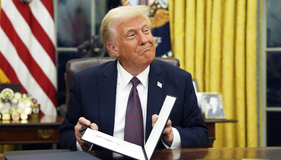 Donald Trumps politikk vil bidra til større handelsunderskudd for USA, ikke mindre. Budsjettunderskuddet forblir høyt, gjelden øker og dollaren svekkes, skriver Åsmund Stray Nordberg.
