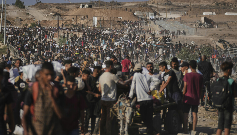 Hundrevis av mennesker er skutt og drept av israelske soldater i forsøk på å ta seg fram til de fire sentrene for matutdeling som Israel og USA har åpnet på Gazastripen de siste ukene, som her i Khan Younis.