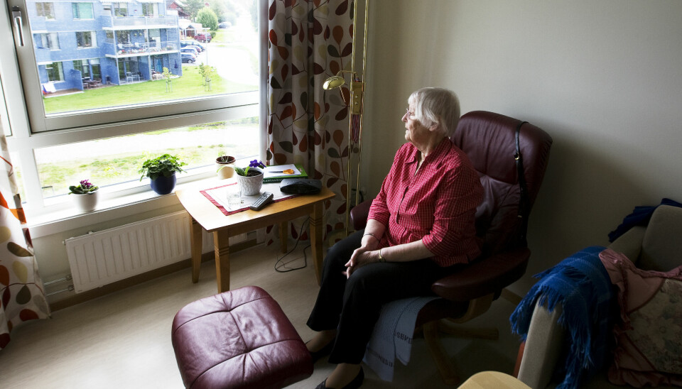 Nesten halvparten av Oslos husstander er enslige. En stor andel av disse er eldre. Noen bor i uegnede boliger når man begynner å bli skrøpelig og ikke klarer seg like godt selv, skriver Julianne Ofstad.
