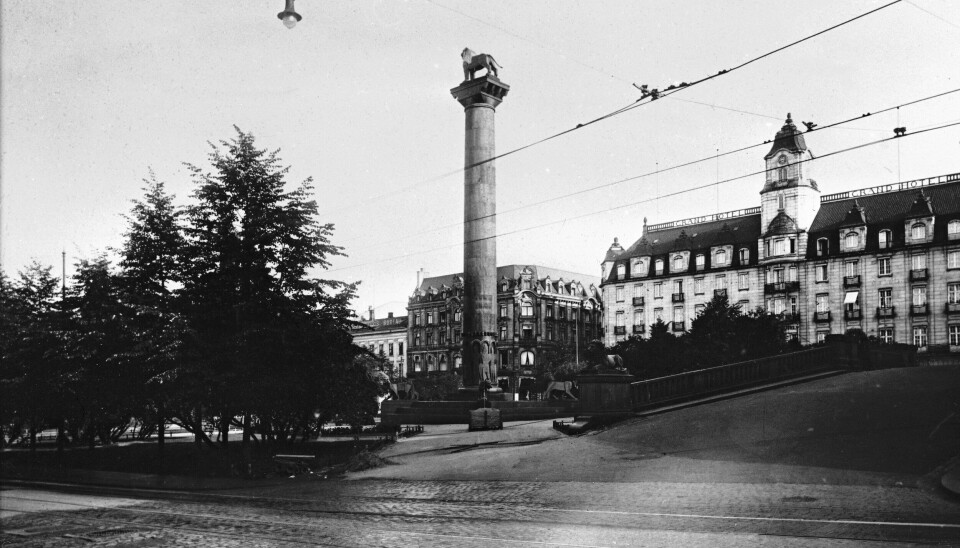 Oslo, cirka 1930. Bymiljøetaten har i nyere tid forsøkt ekstraordinær rottebekjempelse. Tiltak var effektive mens de pågikk, men rottene kom tilbake etterpå.