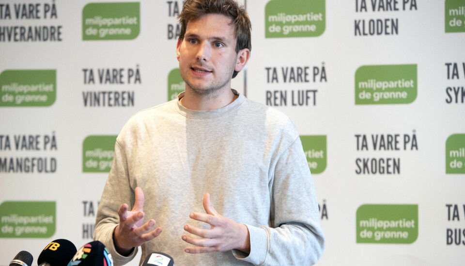 – Når tidsånden ikke er med oss lenger, føles det håpløst, sier Teodor Bruu, en av Grønn Ungdoms tidligere talspersoner. Her er han fotografert på en pressekonferanse sommeren 2019.