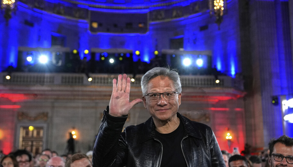 Nvidia-sjef Jensen Huang gratulerte Aker og den norske regjeringen over at det skal bygges et KI-senter i Narvik som skal driftes med 100.000 databrikker fra NVIDIA.